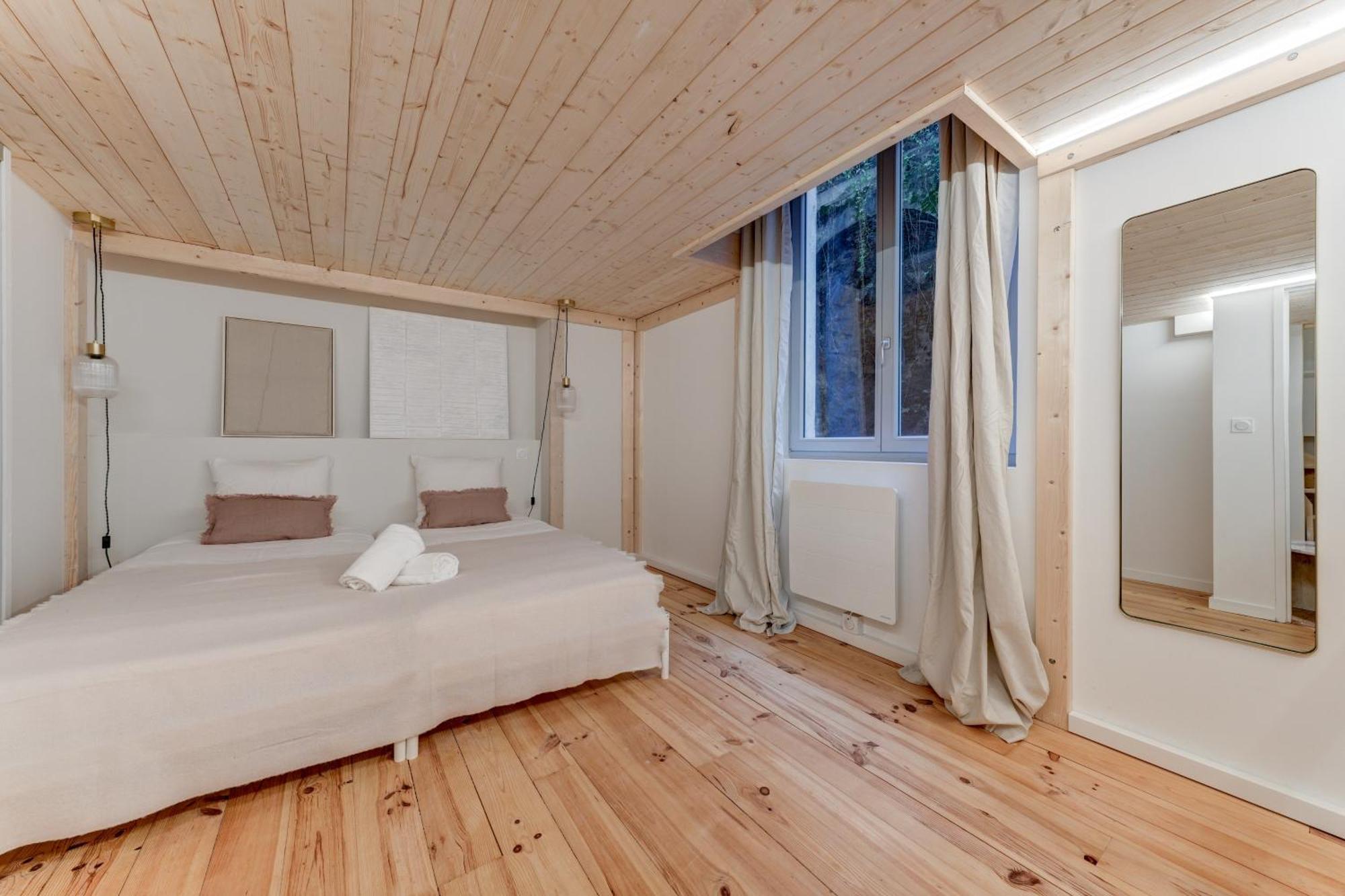 Classic Apartment,1638124281:JPEG